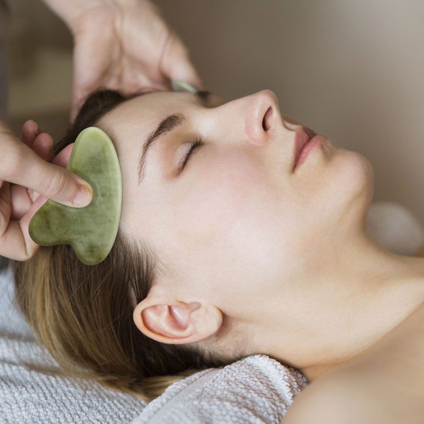 Tight & Bright Facial – Deep Cleanse & Gua Sha Massage
