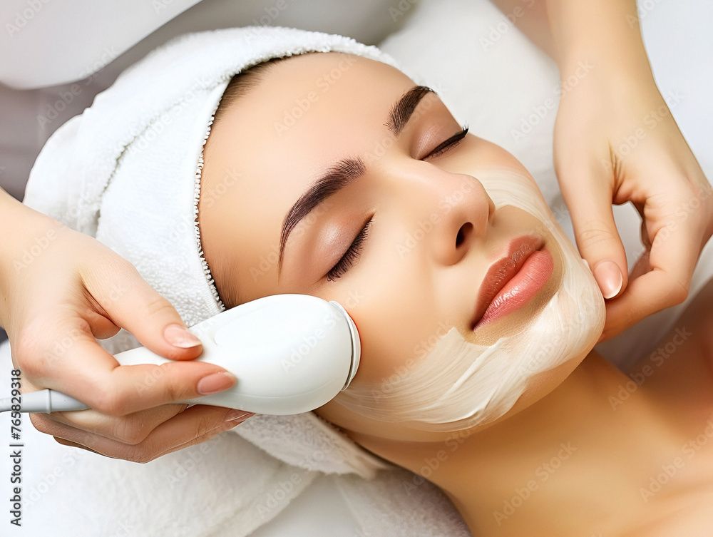 Restore Facial – Anti-Aging Luxury Treatment