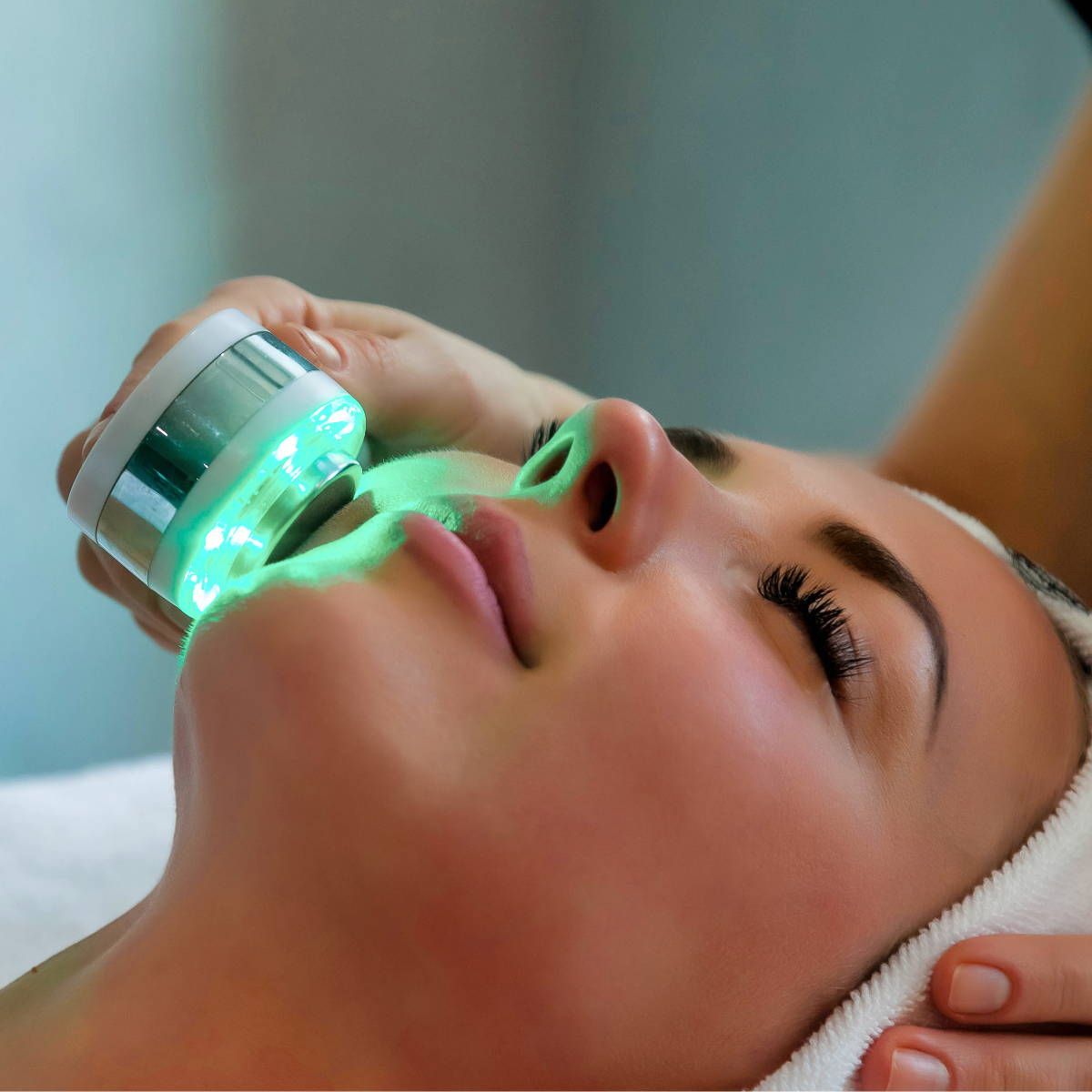 Galvanic Facial – Firming & Hydrating Treatment